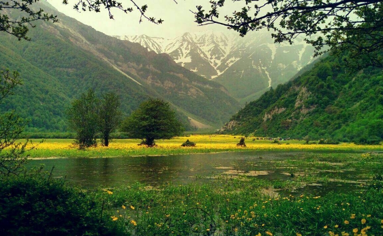 سفر به تنکابن و دوهزار در بهار